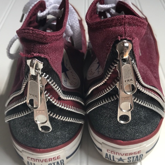Converse Shoes - Women’s Converse All Stars Size 7.5